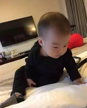 谢楠爆料吴京生孩子视频,独家视频记录温馨育儿日常